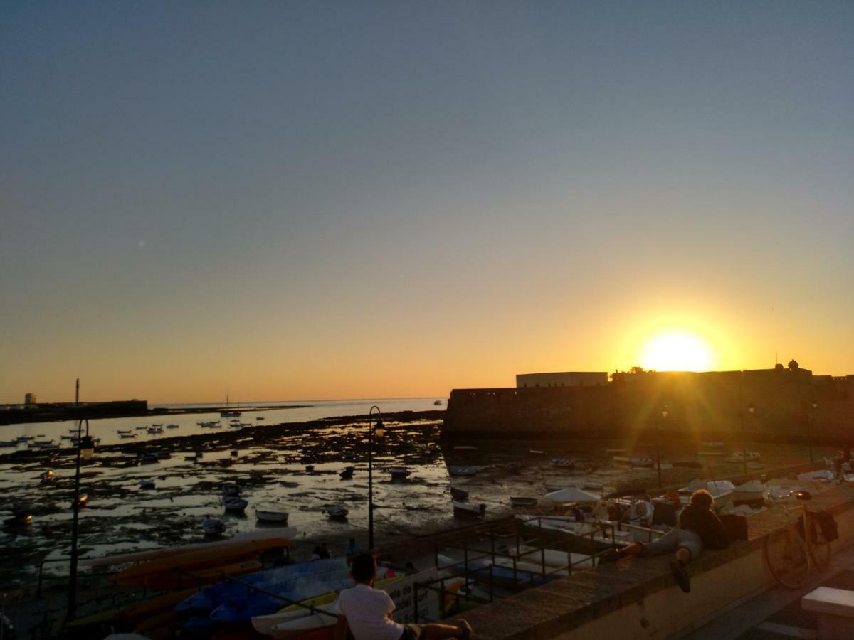 La Caleta De Cadiz Wifi Apartment Exterior photo